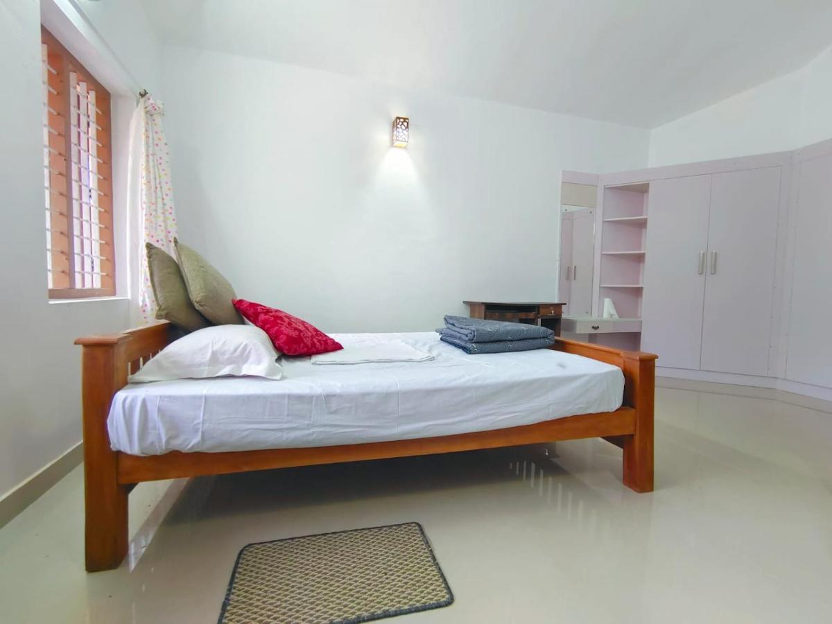 White Sands Homestay Turavur Exterior photo