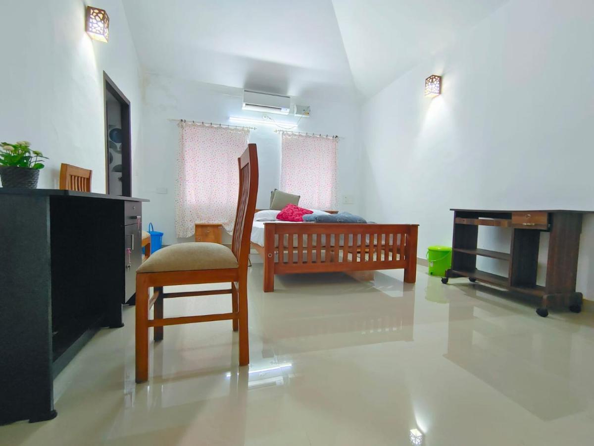 White Sands Homestay Turavur Exterior photo