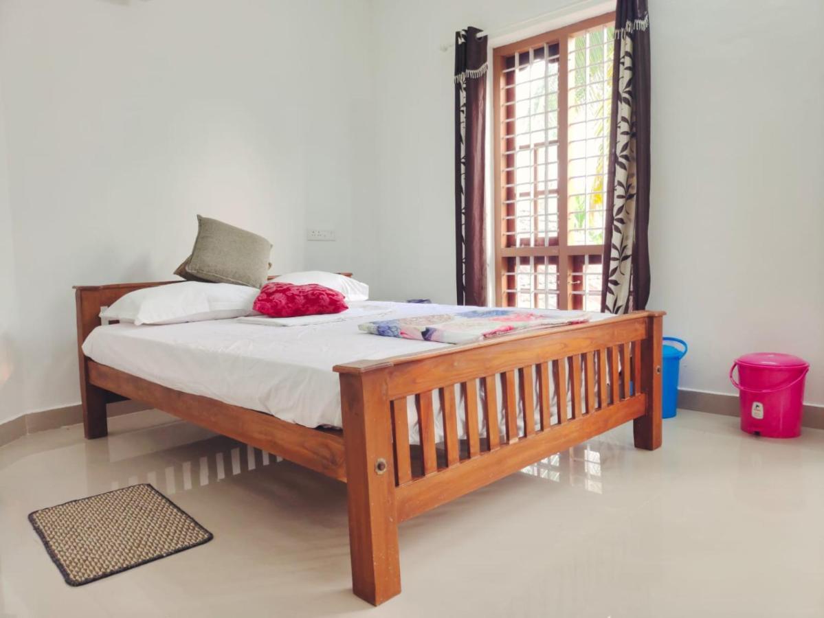 White Sands Homestay Turavur Exterior photo