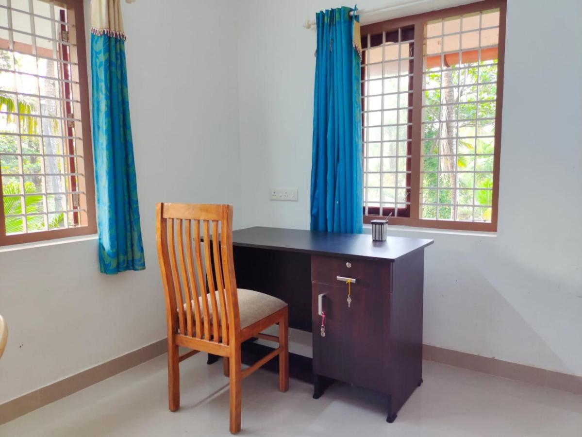 White Sands Homestay Turavur Exterior photo